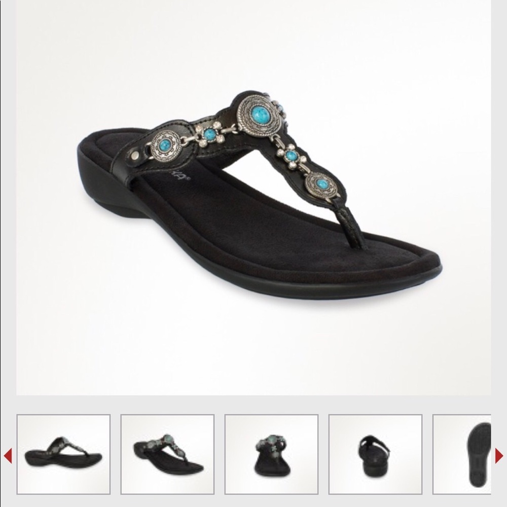 Minnetonka Boca Thong Sandals